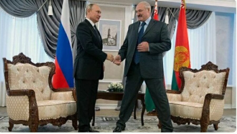 bnePeople_Putin_LUkashenko_with_legs_akimo.png (615 KB)