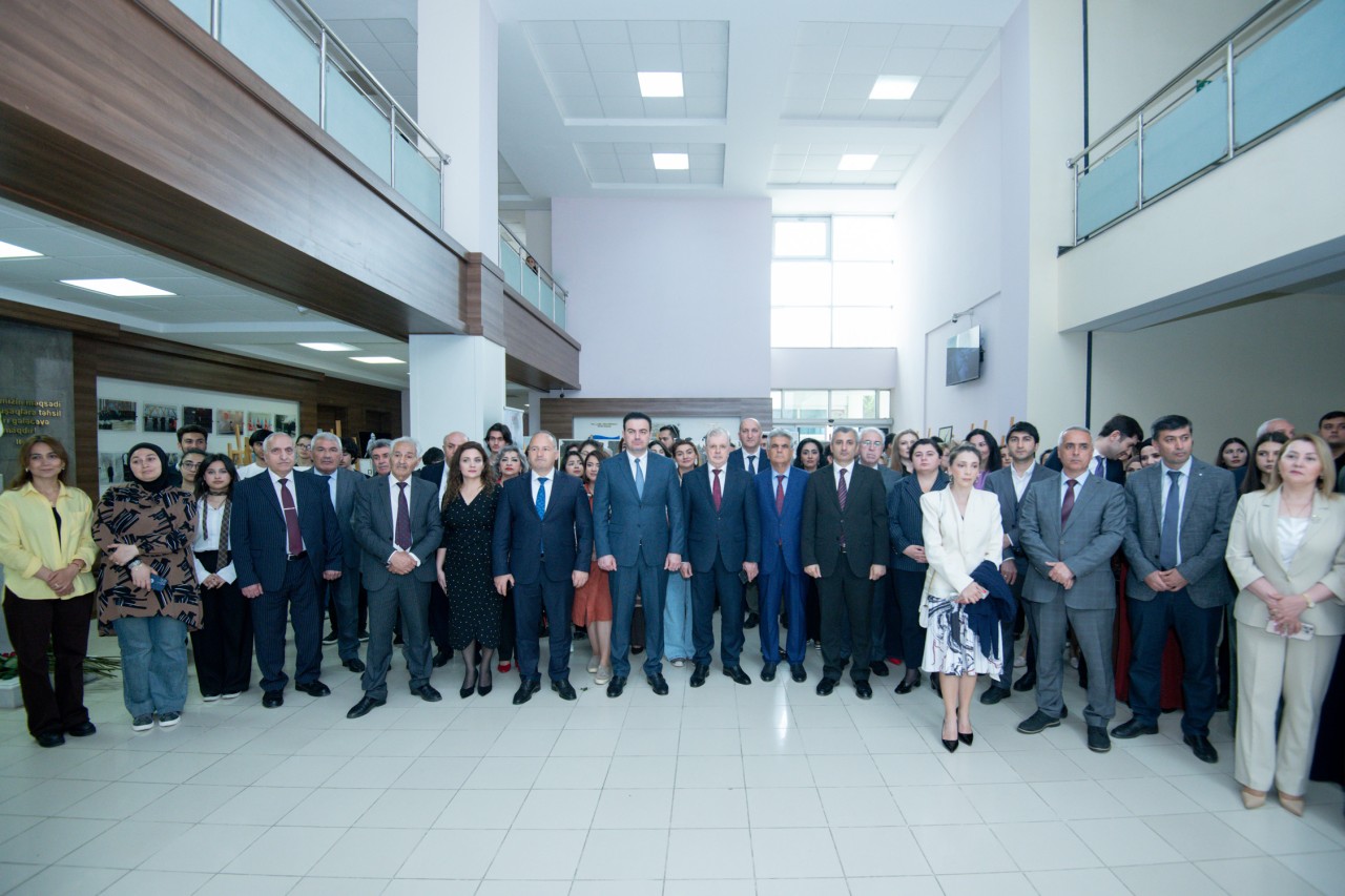 BMU-da Ömər Eldarovun yaradıcılığına həsr olunmuş sərgi keçirilib - FOTOLAR